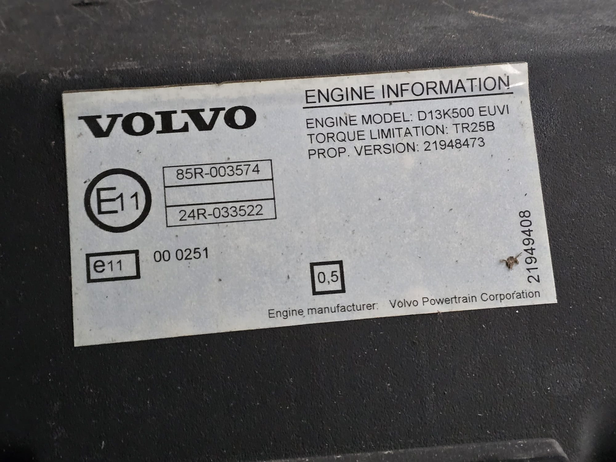 Volvo FH 500 6×2 Midlift Tractor Unit