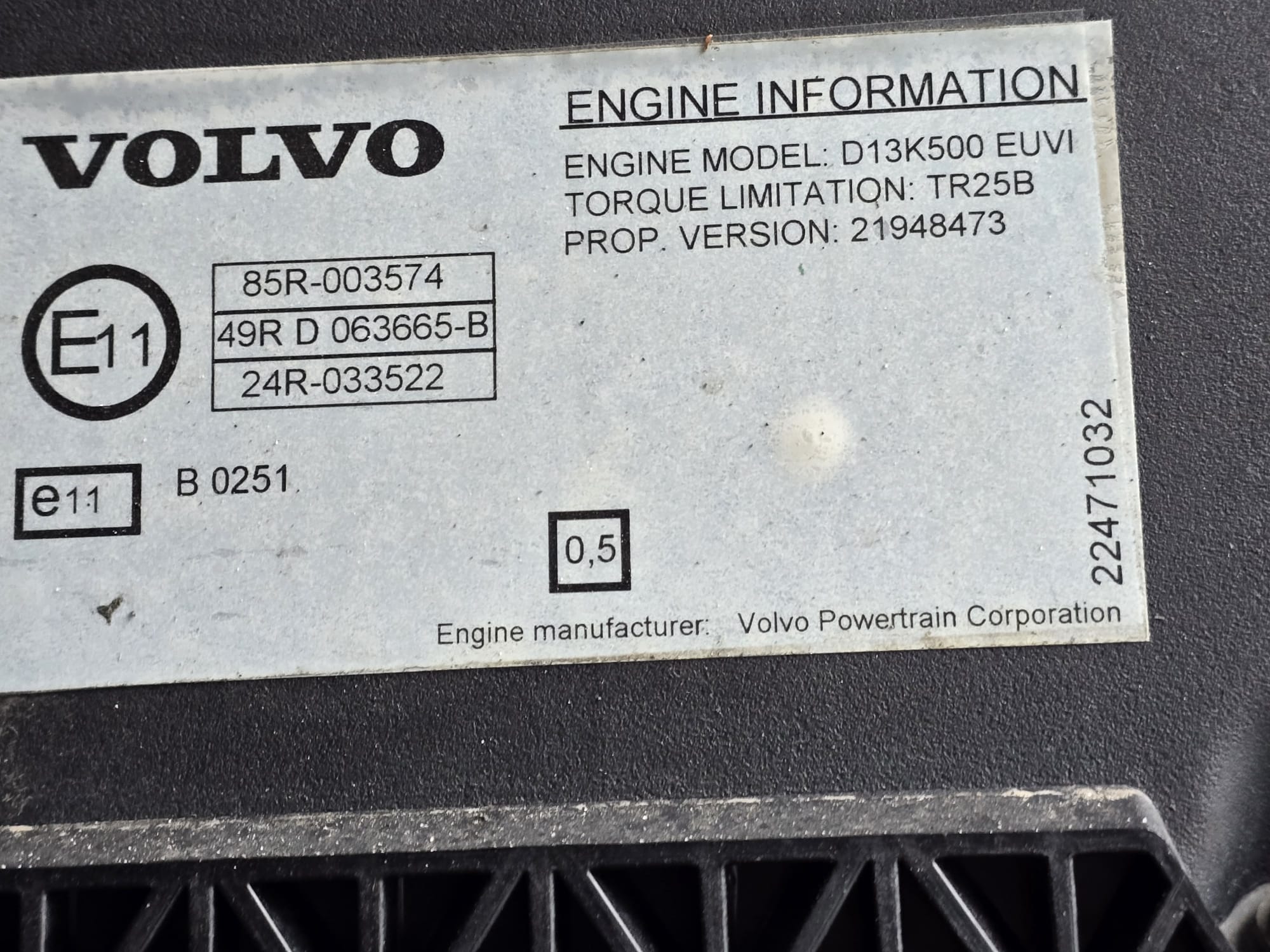 Volvo FH 500 6×2 Midlift Tractor Unit