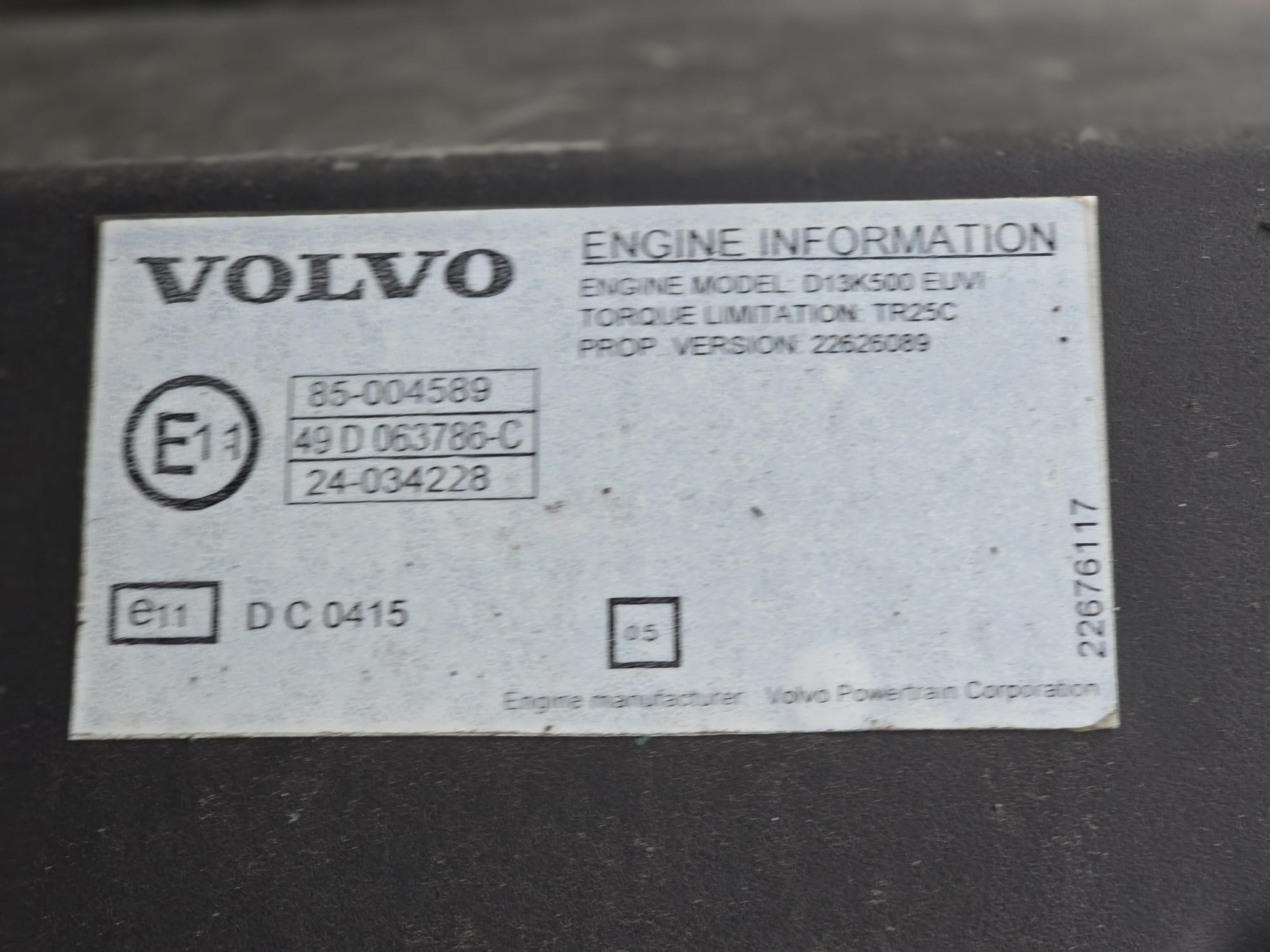 Volvo FH 500 6×2 Midlift Tractor Unit