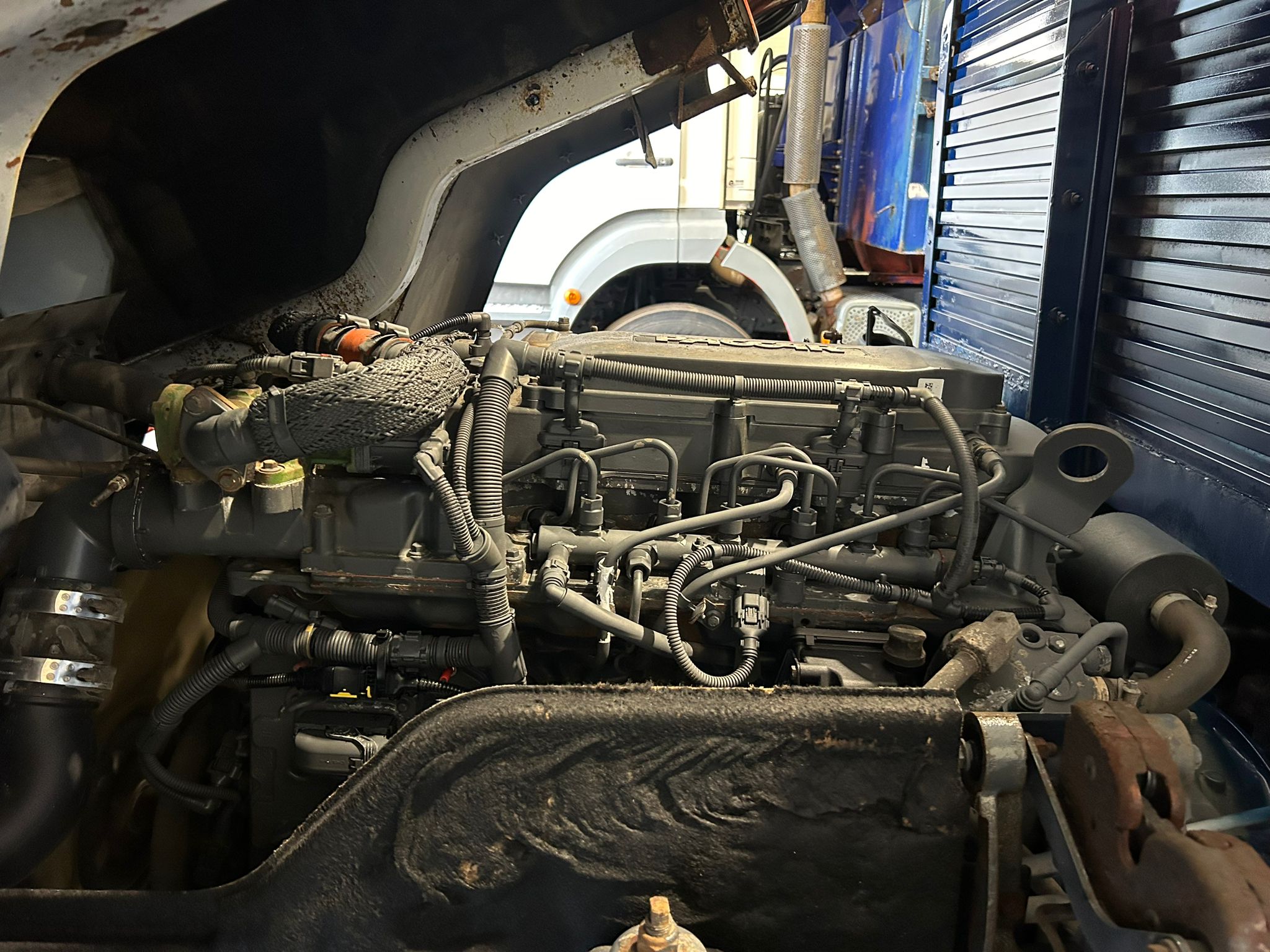 DAF LF 220 Day Cab Dropside Brick Grab