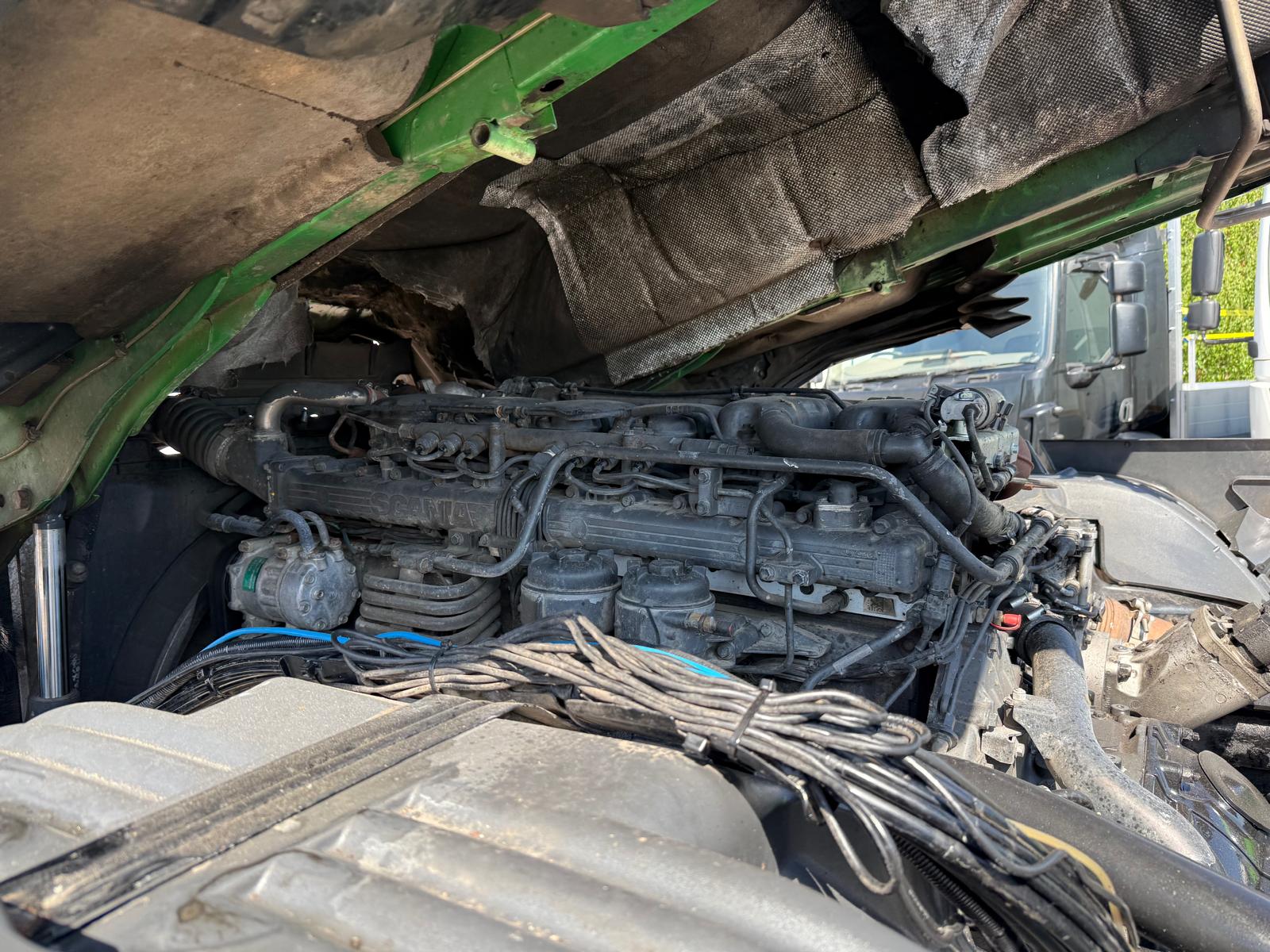 Scania G360 8×2 Sleeper Chassis Cab