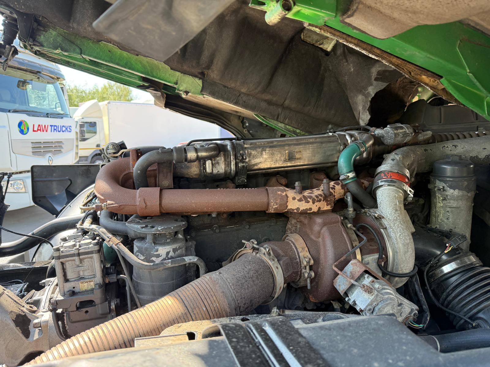 Scania G360 8×2 Sleeper Chassis Cab